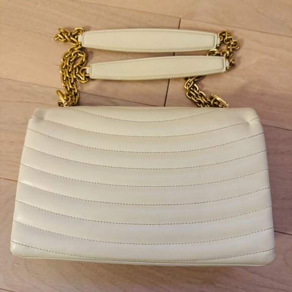 Ferragamo Gancio Quilted Leather Shoulder Bag - Picture 6 of 8